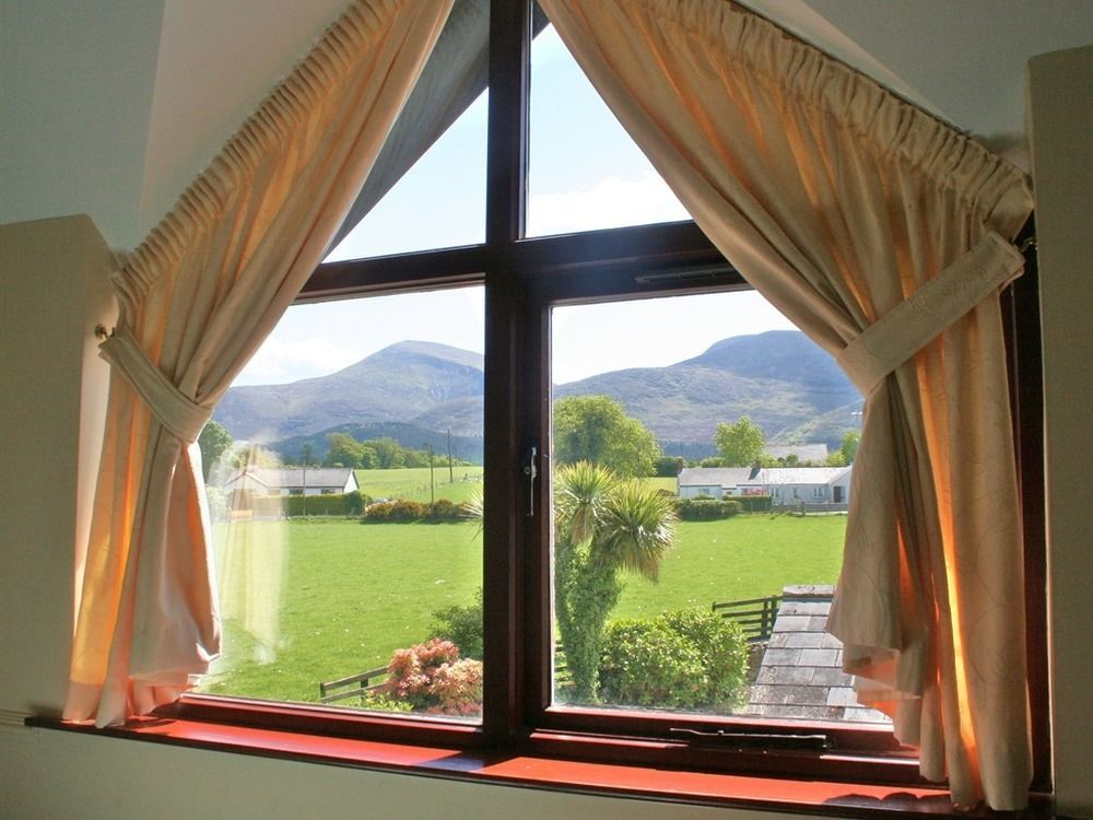 เดอะ ไบรเออร์ส Bed & Breakfast นิวคาสเซิล ภายนอก รูปภาพ